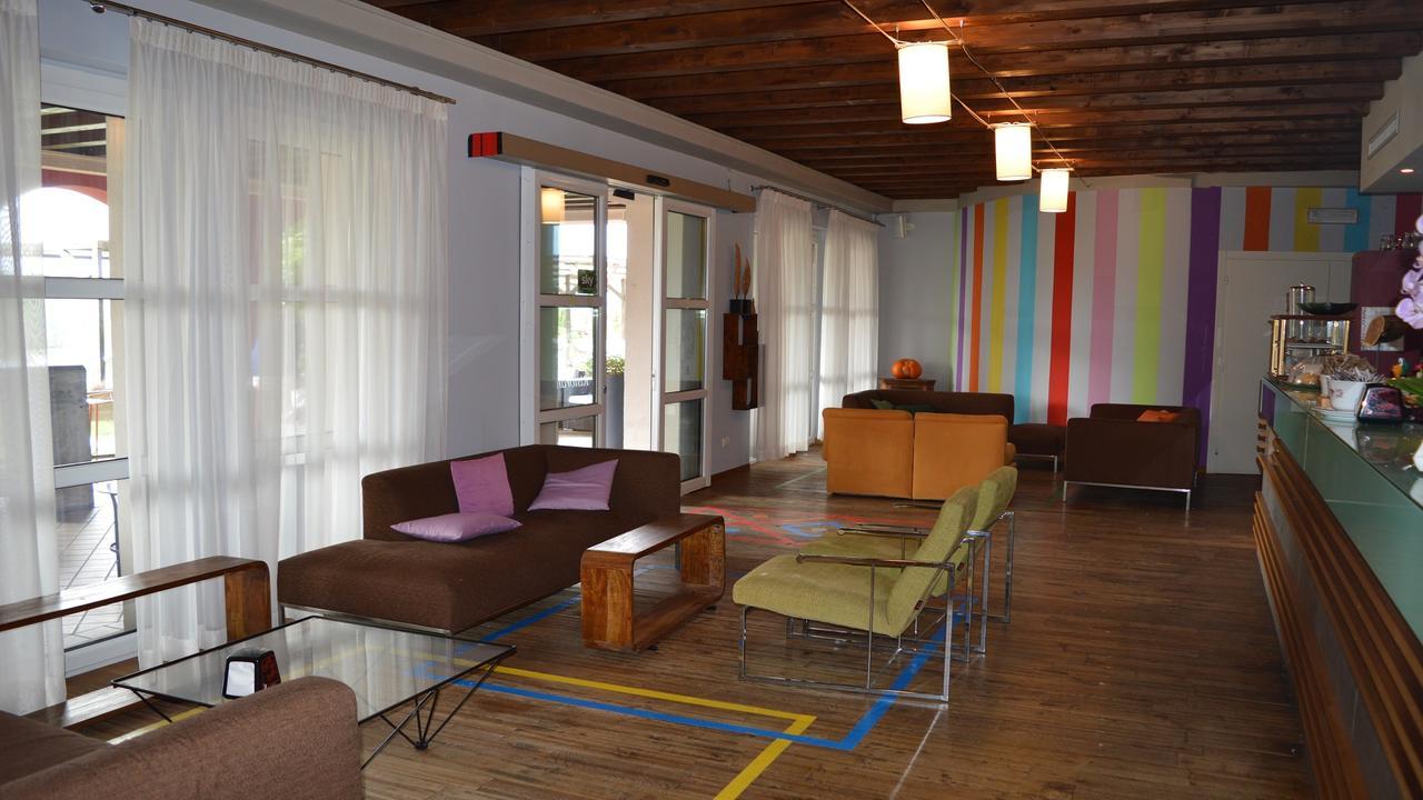Golf Valcurone Hotel Momperone ภายนอก รูปภาพ