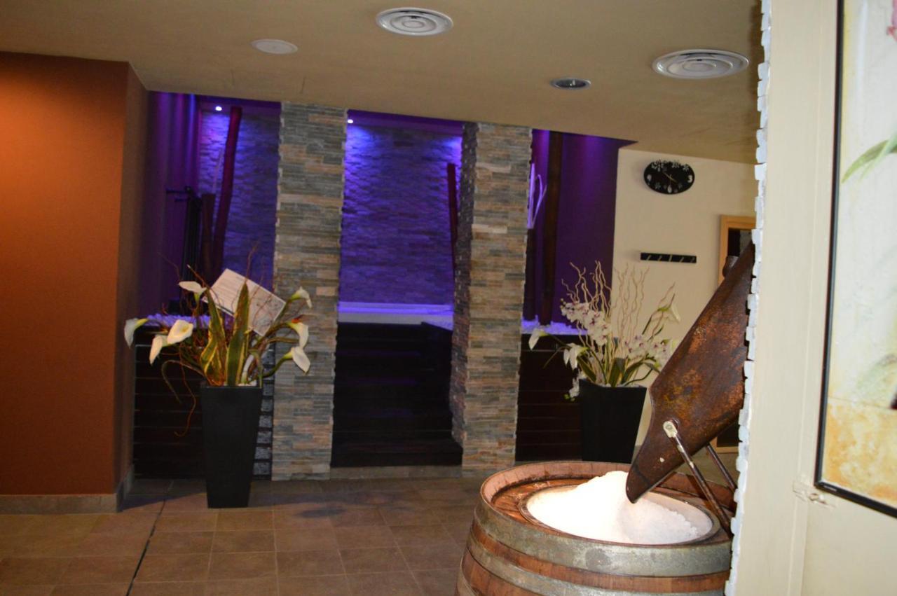 Golf Valcurone Hotel Momperone ภายนอก รูปภาพ